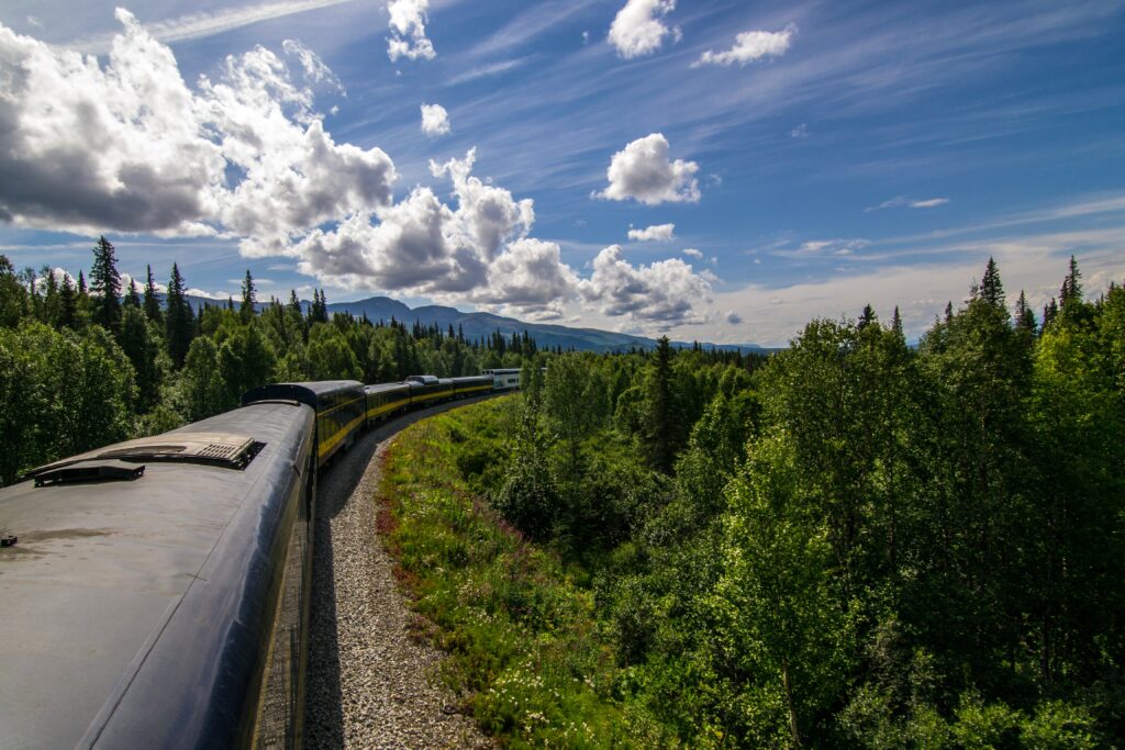 train tours of alaska